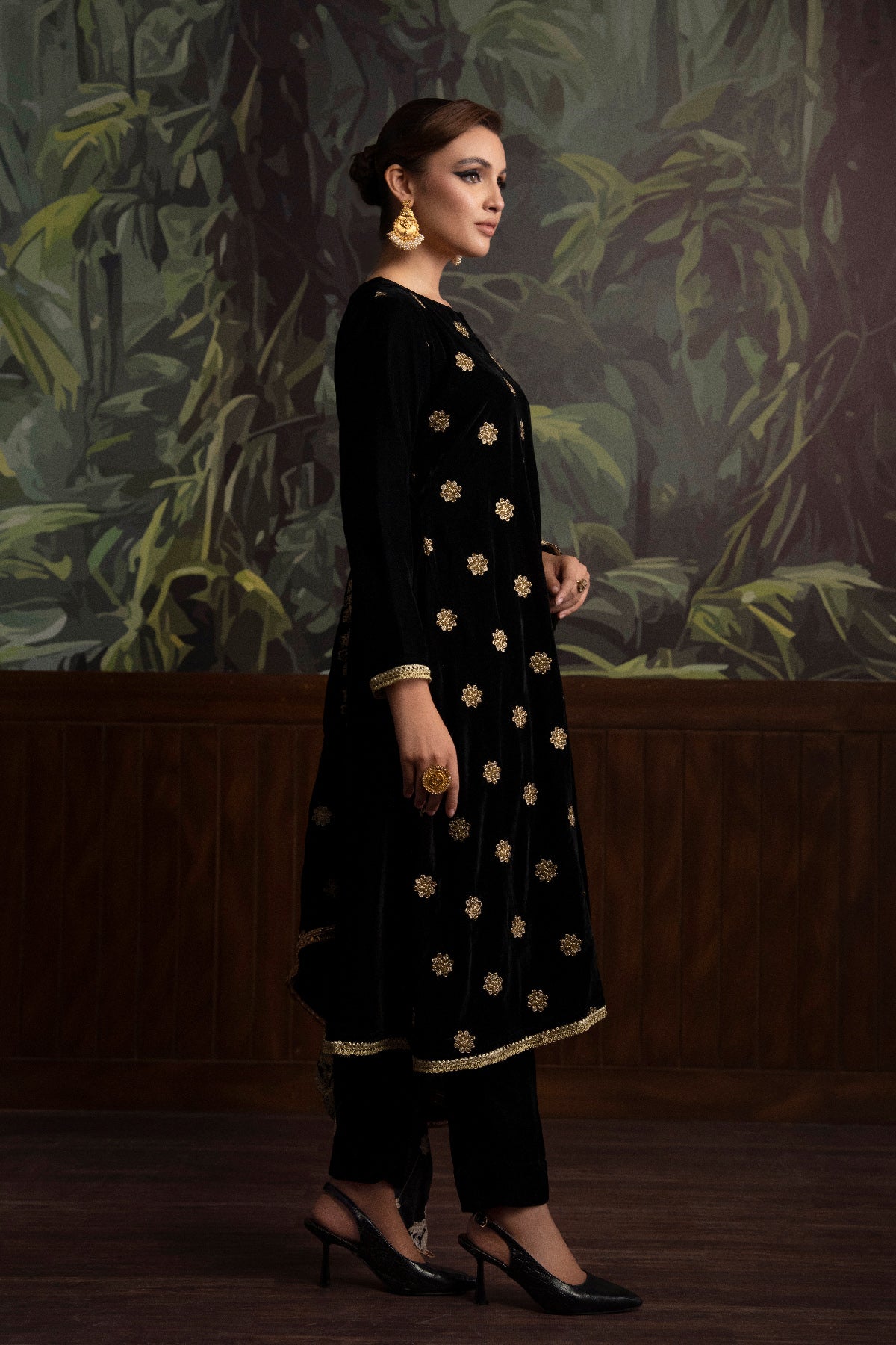 3 Piece - Embroidered Velvet Suit