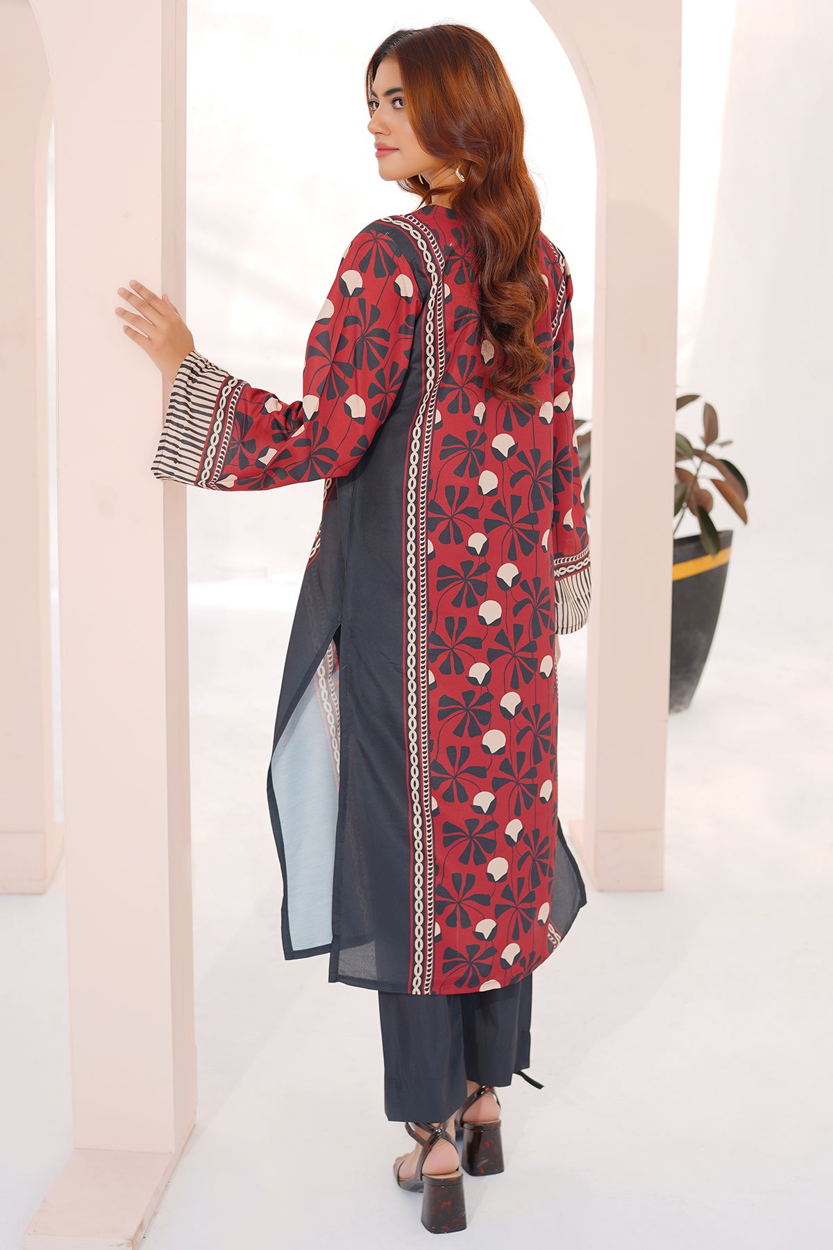 2 Piece Lawn Suit-Printed (Pret)