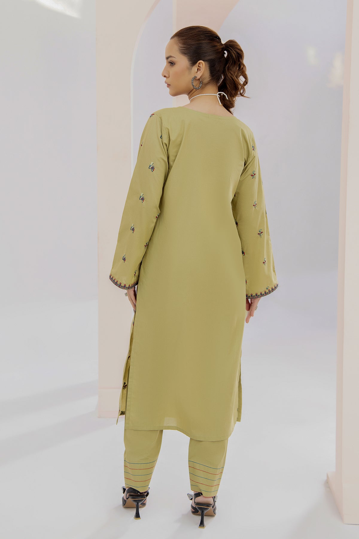 2 Piece Cotton Suit-Embroidered (Pret)