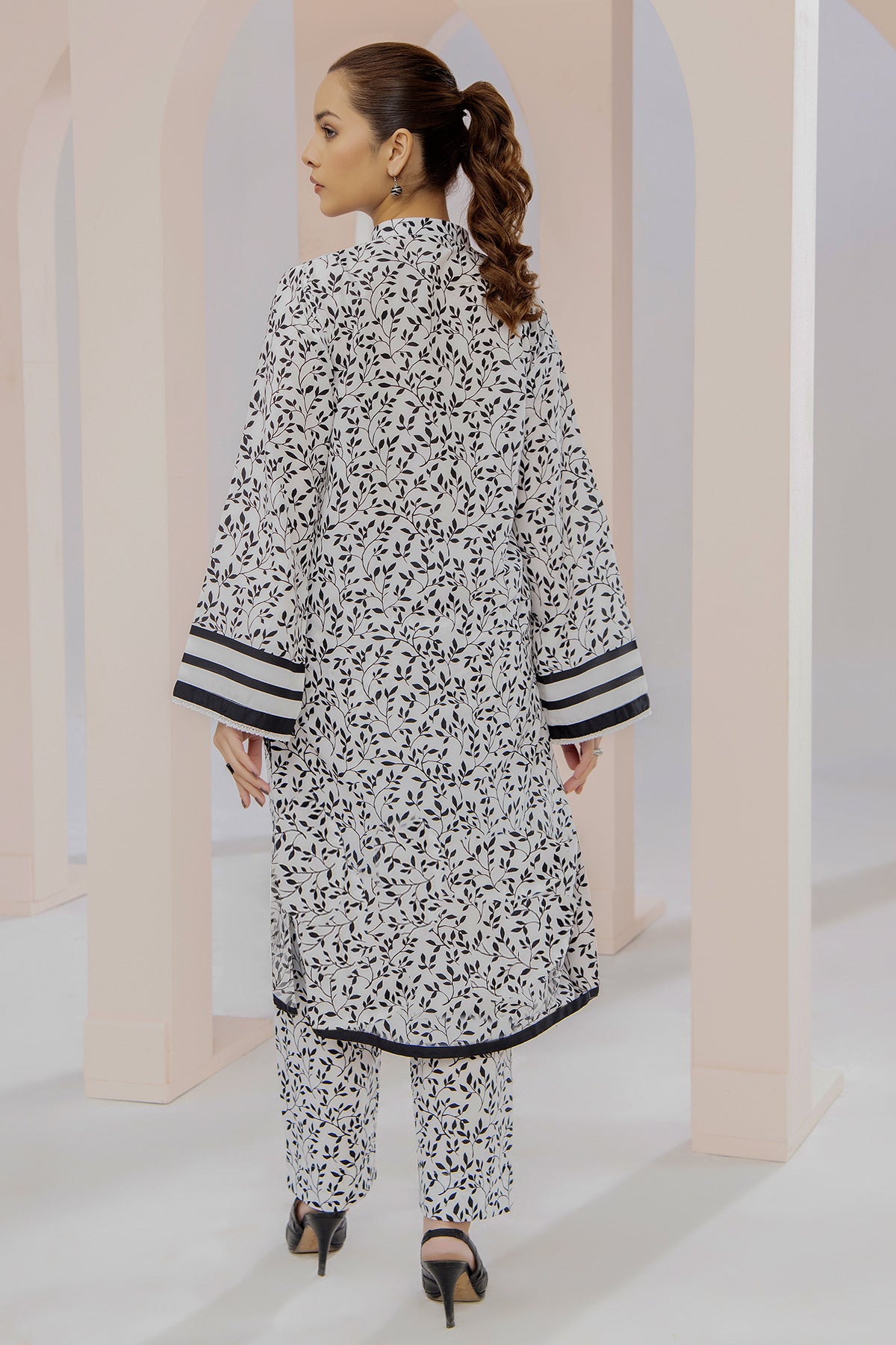 2 Piece Lawn Suit-Printed (Pret)