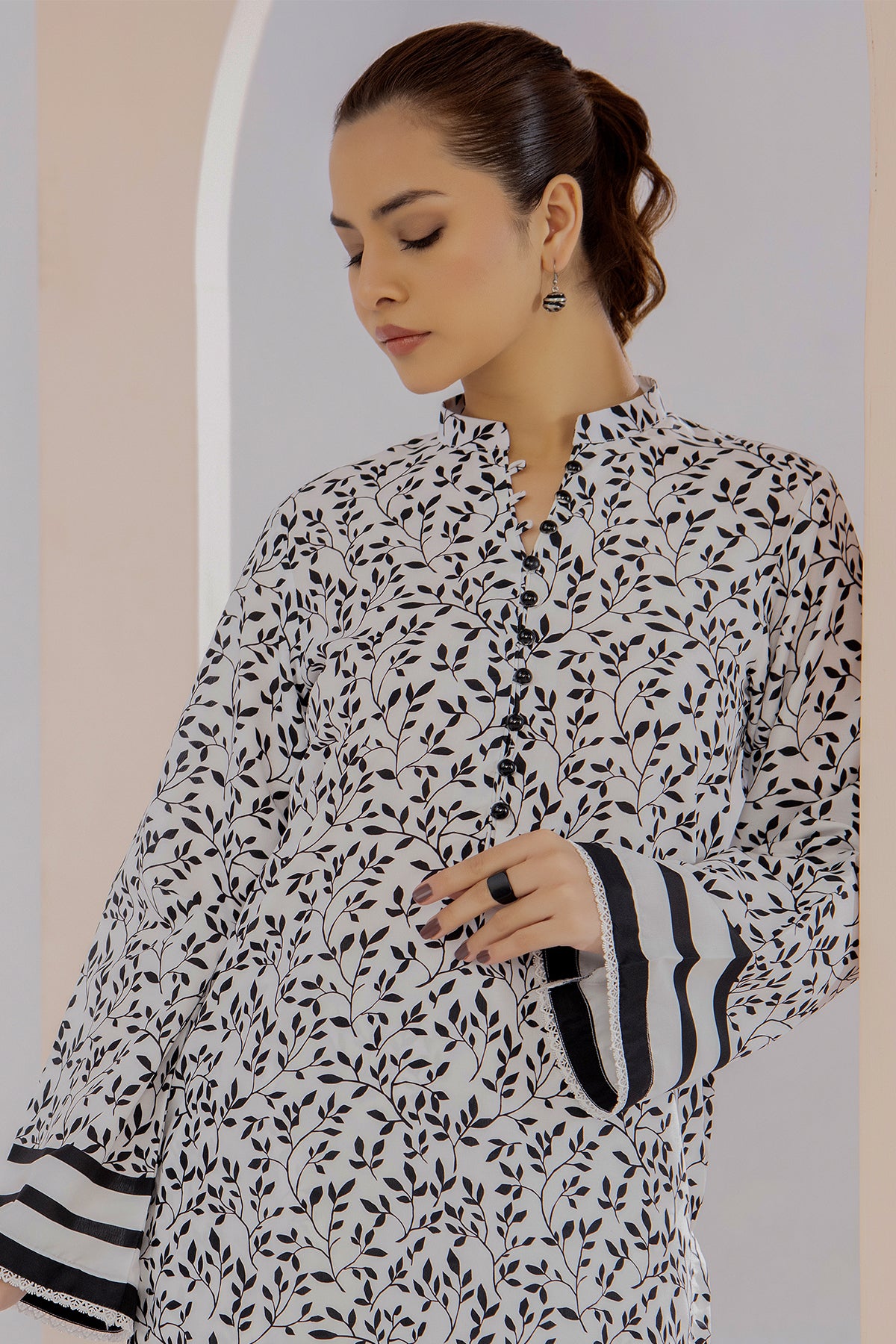 2 Piece Lawn Suit-Printed (Pret)