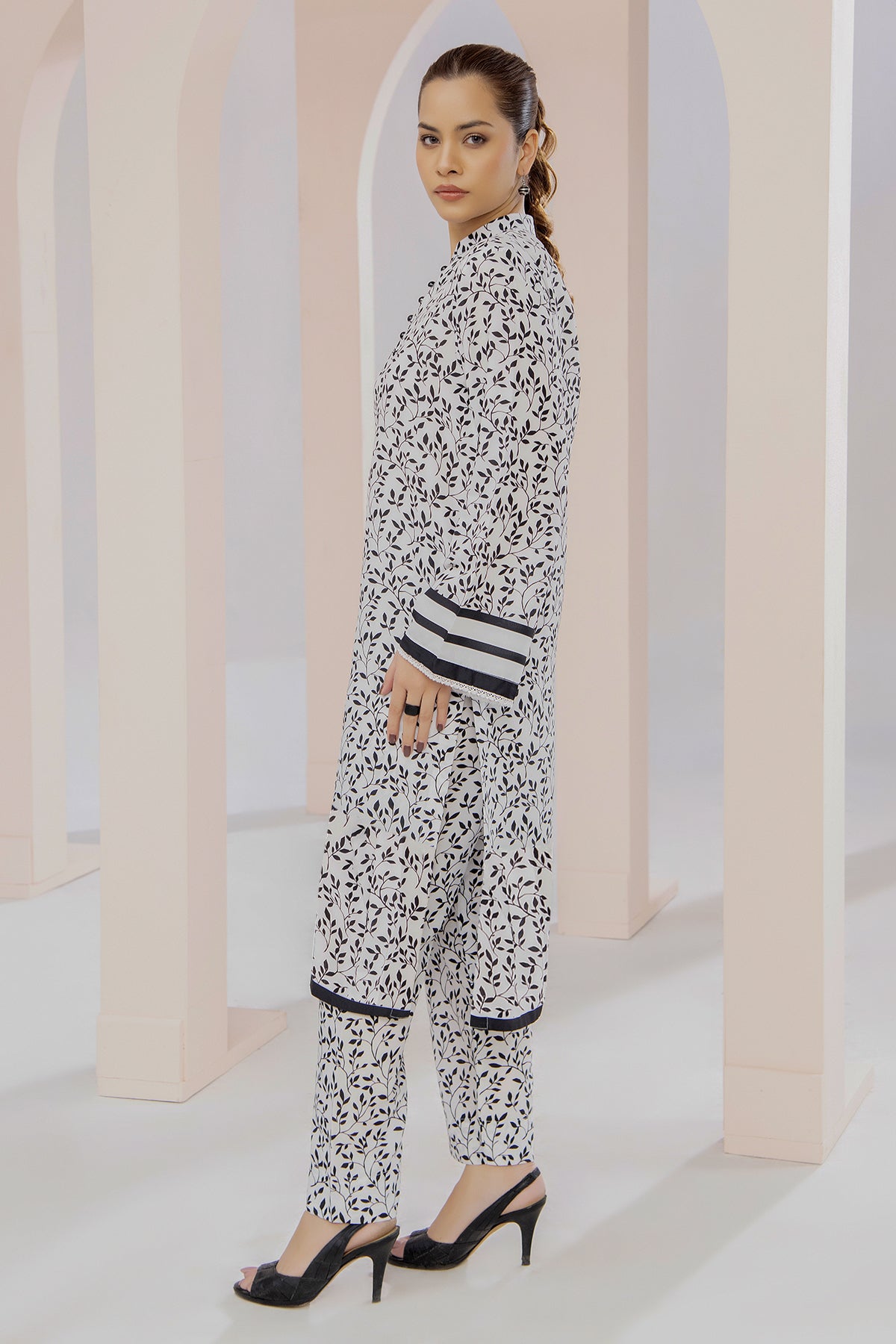 2 Piece Lawn Suit-Printed (Pret)