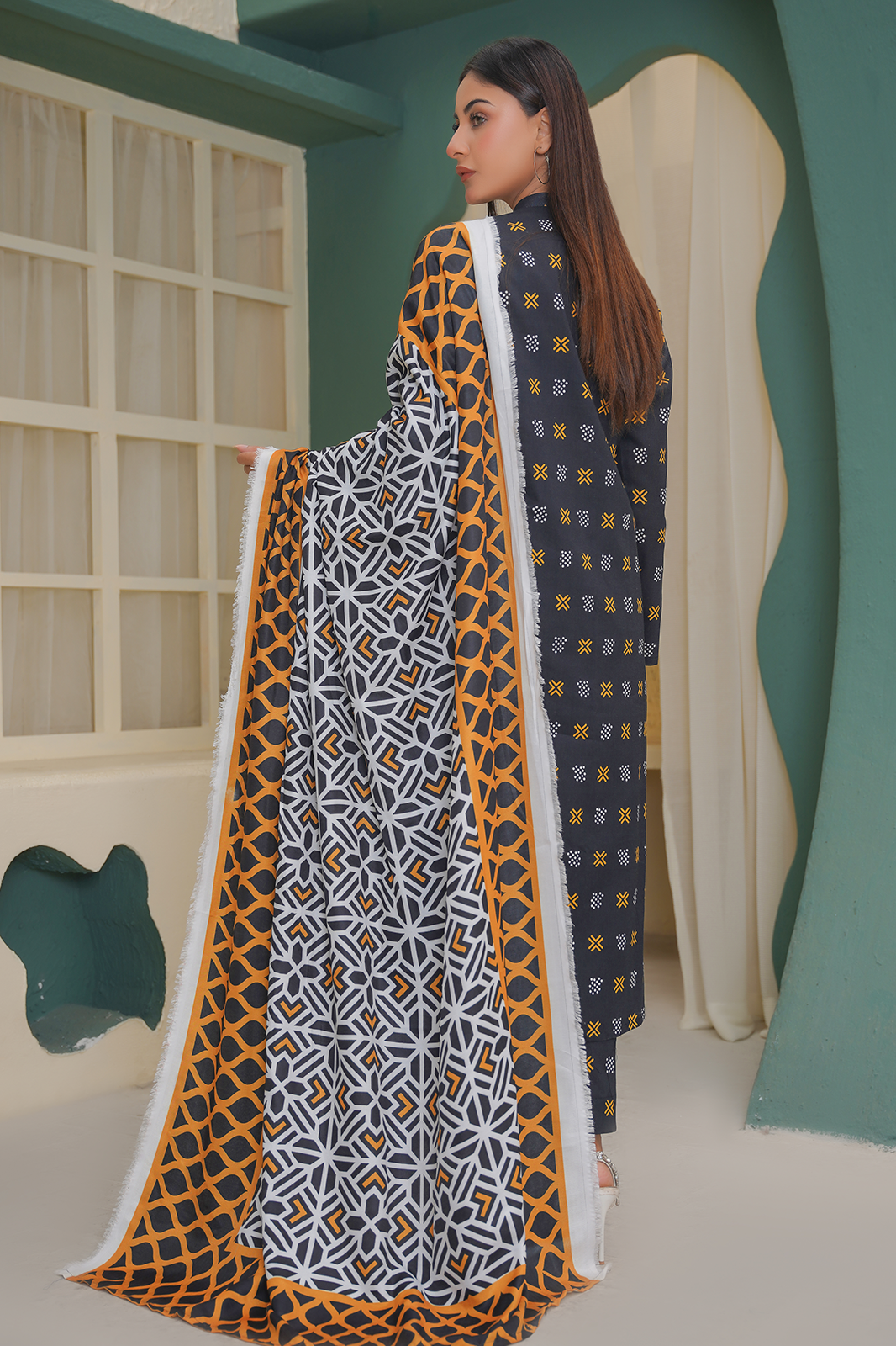 3 Piece Khaddar Suit-Printed