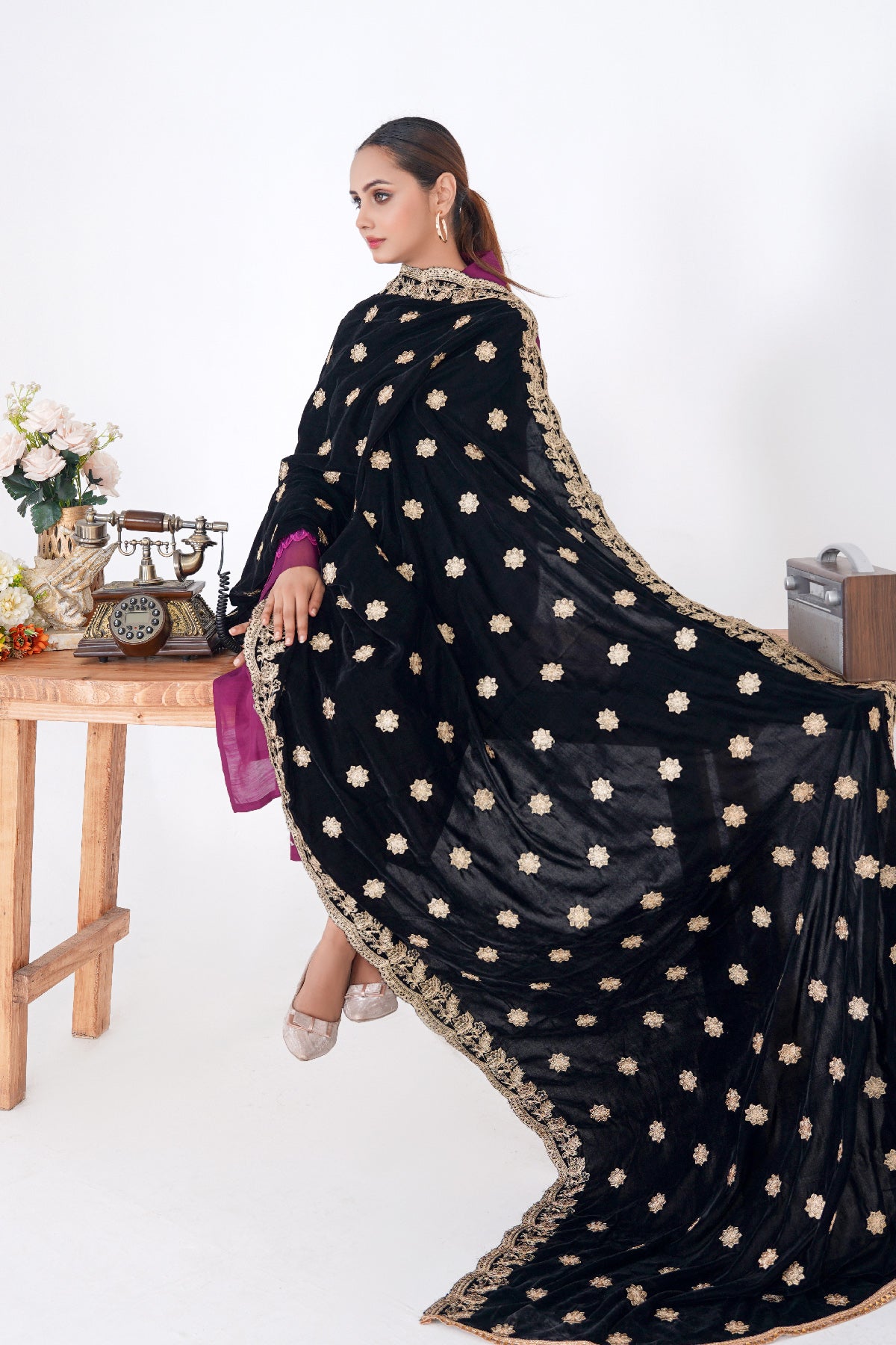 Premium Velvet Shawl