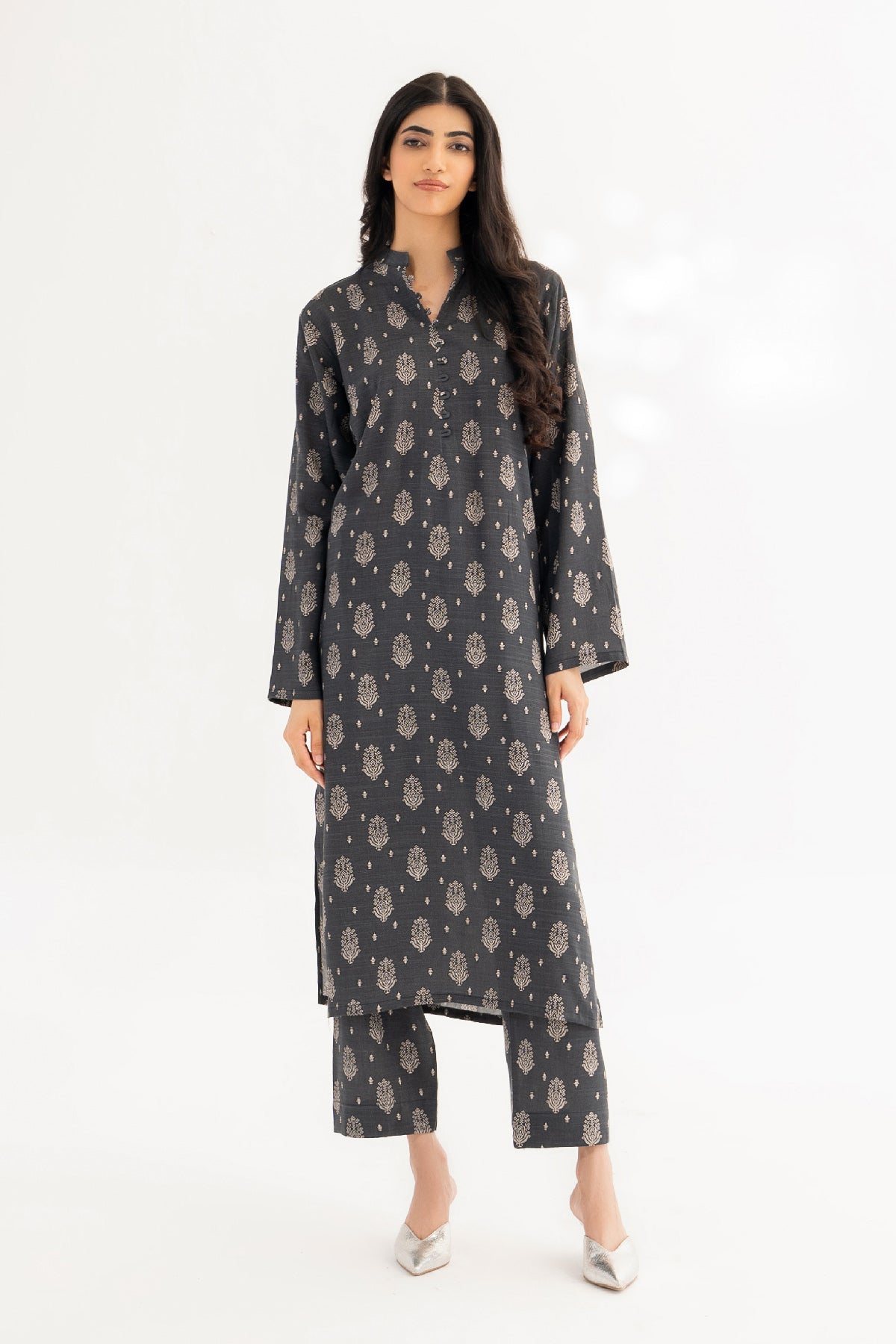 3 Piece Khaddar Suit-Printed