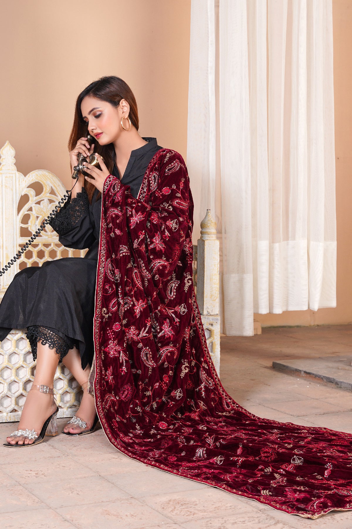 Premium Velvet Shawl