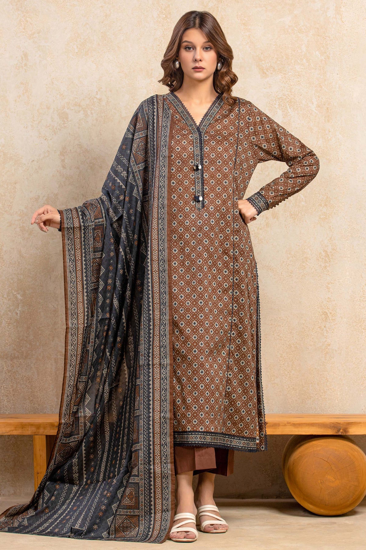 3 Piece Khaddar Suit-Printed
