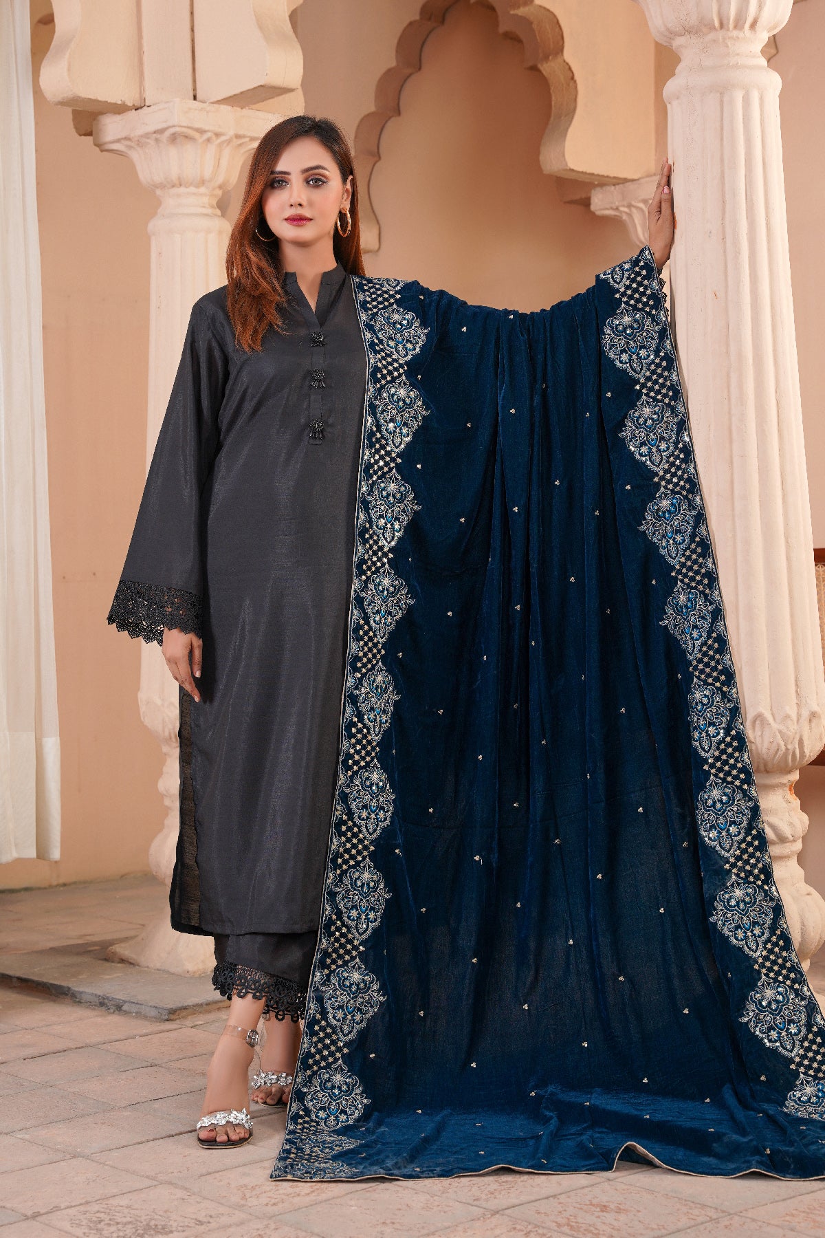 Premium Velvet Shawl