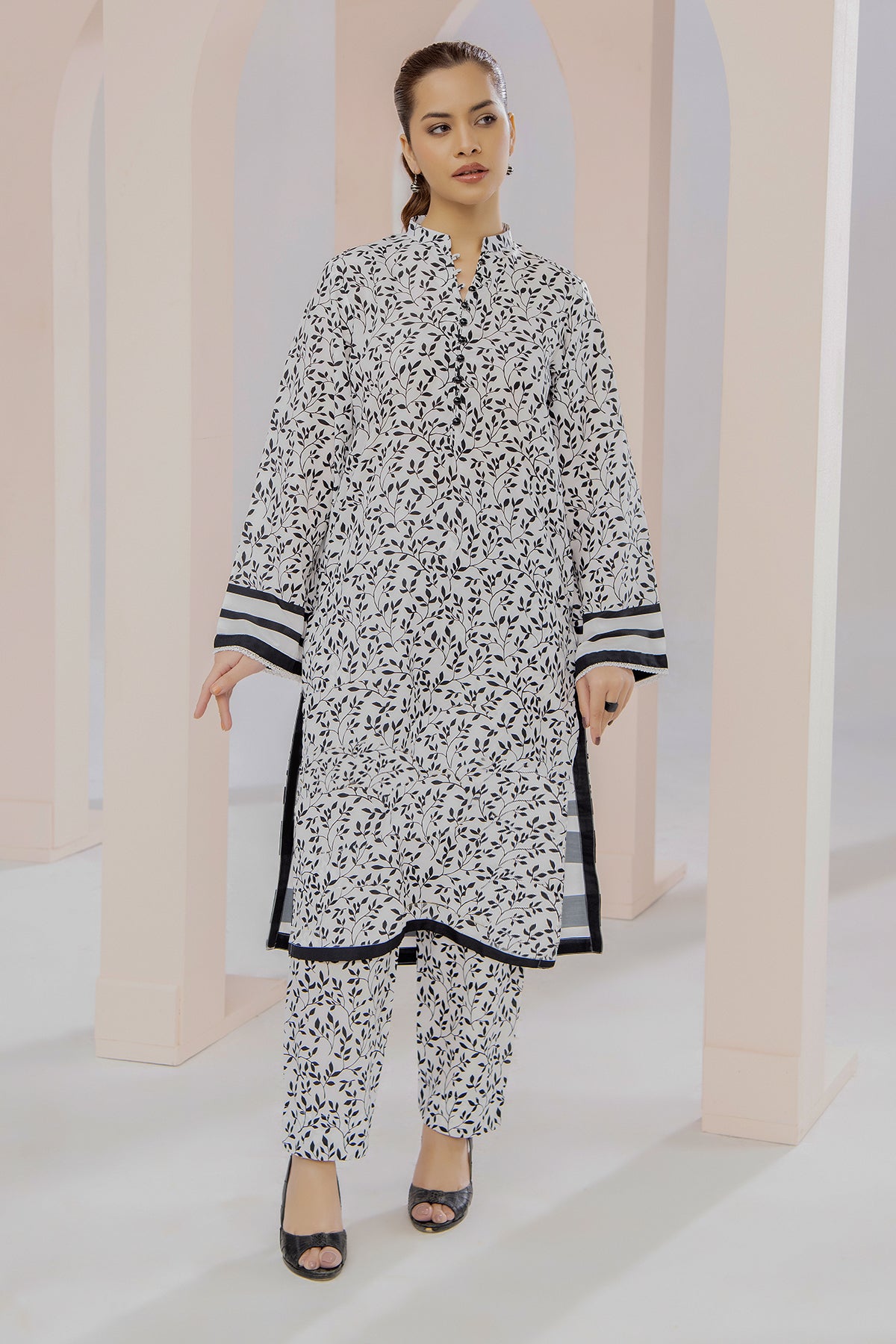 2 Piece Lawn Suit-Printed (Pret)