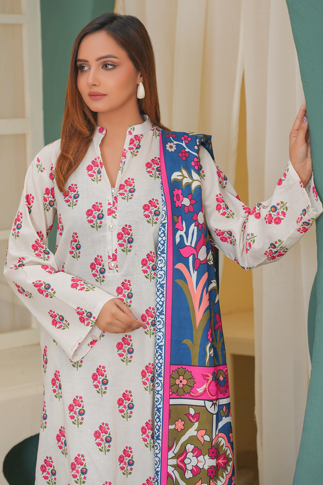 3 Piece Khaddar Suit-Printed